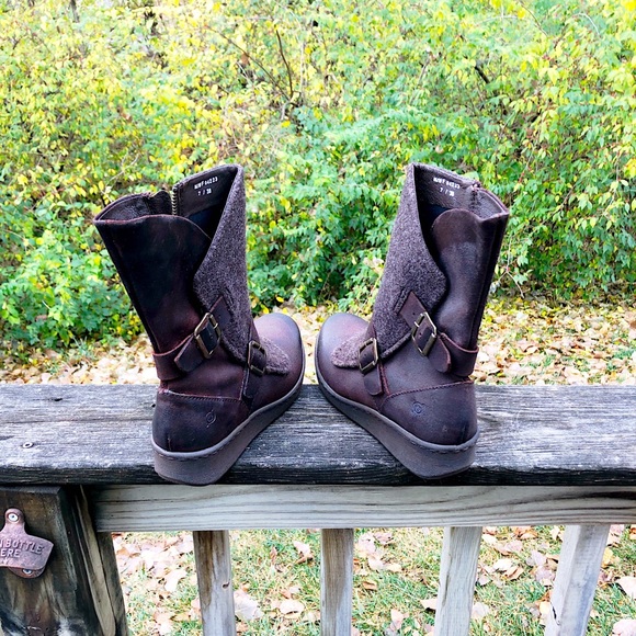 😍SOLD😍NIB Born Moto Boots - Picture 2 of 5